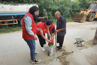 【精神文明建設】孤老不孤 空巢不空│鄭投產業園公司聯合馬寨社區開展端午關愛困難老人志愿服務活動