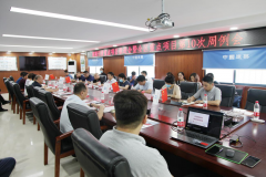 【鄭投產業(yè)園要聞】二七區(qū)區(qū)長蘇建設蒞臨園區(qū)主持召開招商引資重點項目推進會